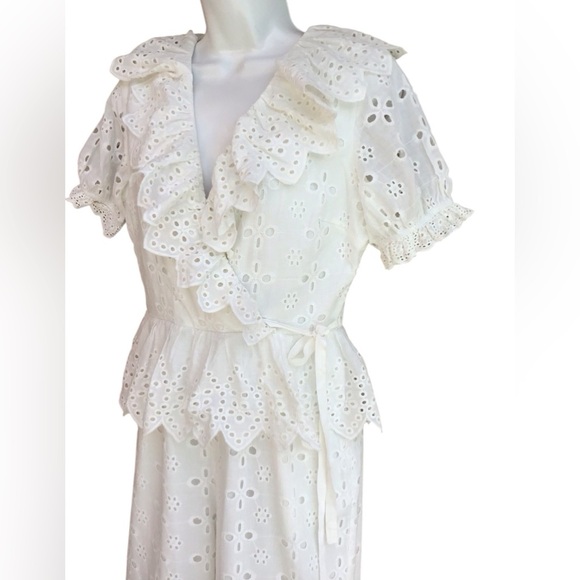 Anthropologie Eri + Ali White Eyelet Cropped Ruffle Eyelet Jumpsuit Size… - Picture 4 of 9